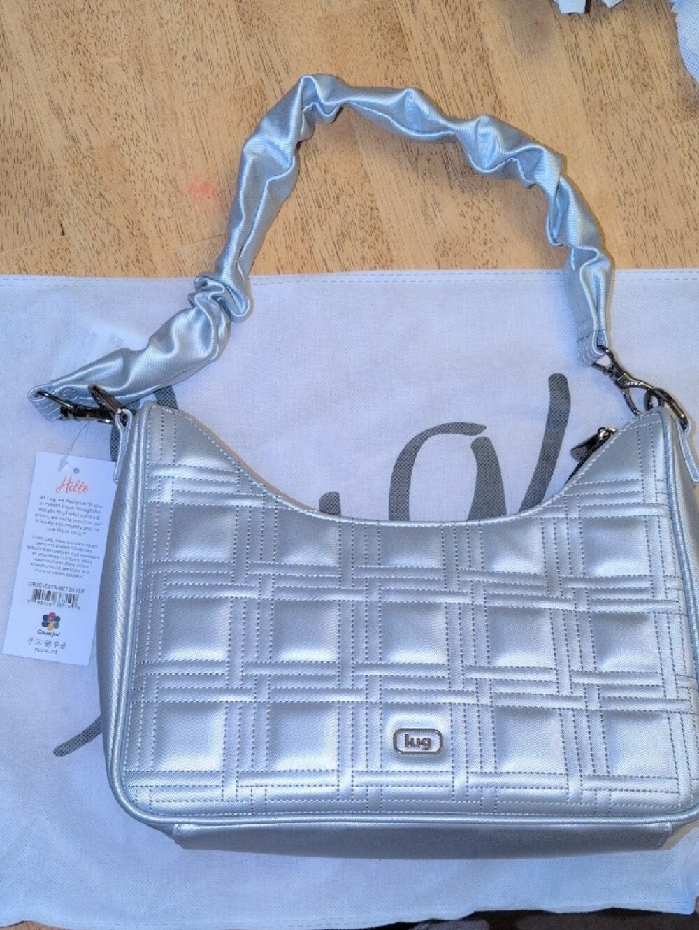 Lug Groove Silver Quilted Crossbody Bag  Shoulder Strap Satin Lux Vegan Leather - Picture 6 of 6